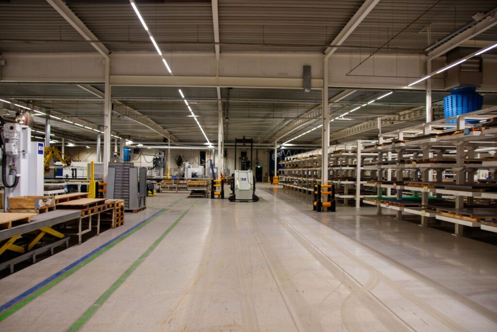 Entrepôt logistique